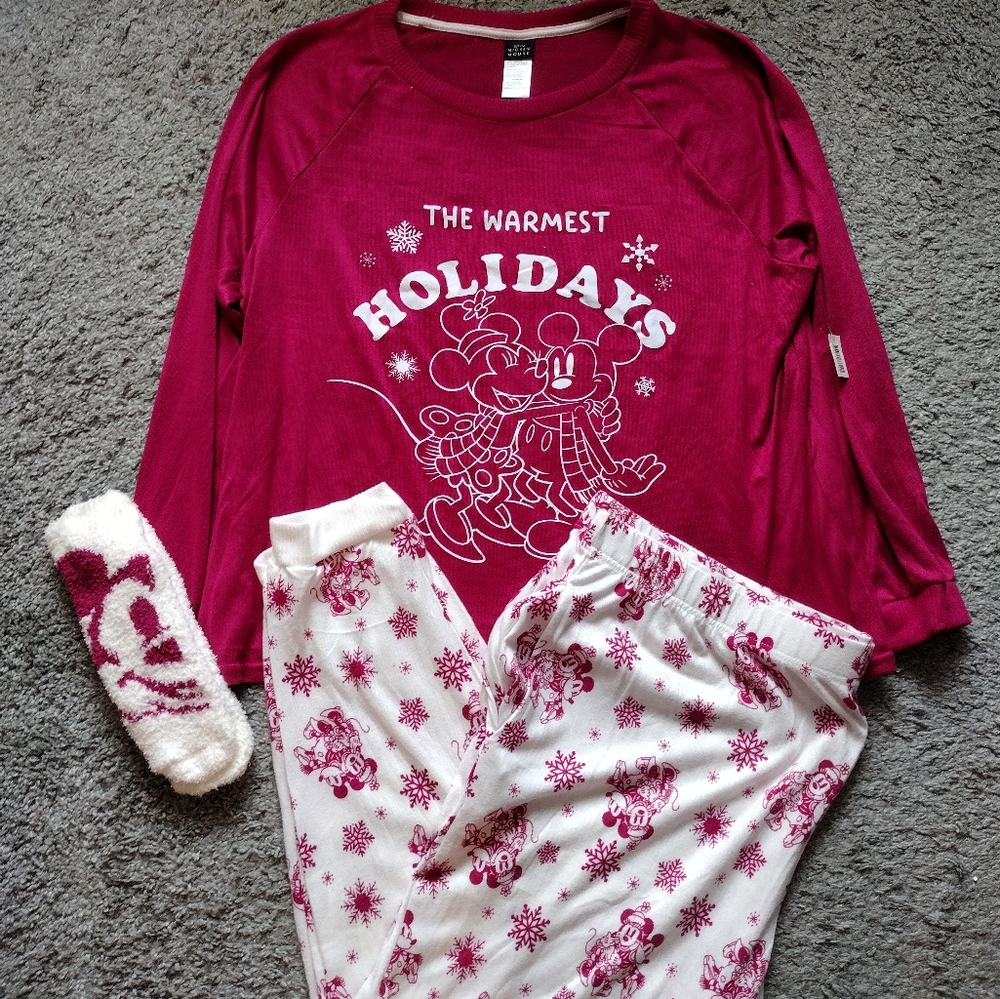 NWT Mickey Mouse Pajama Set